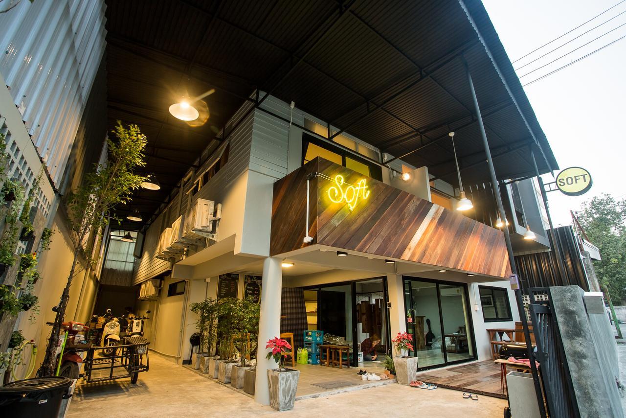 Soft Dormtel Night Bazaar Vandrerhjem Chiang Mai Eksteriør bilde